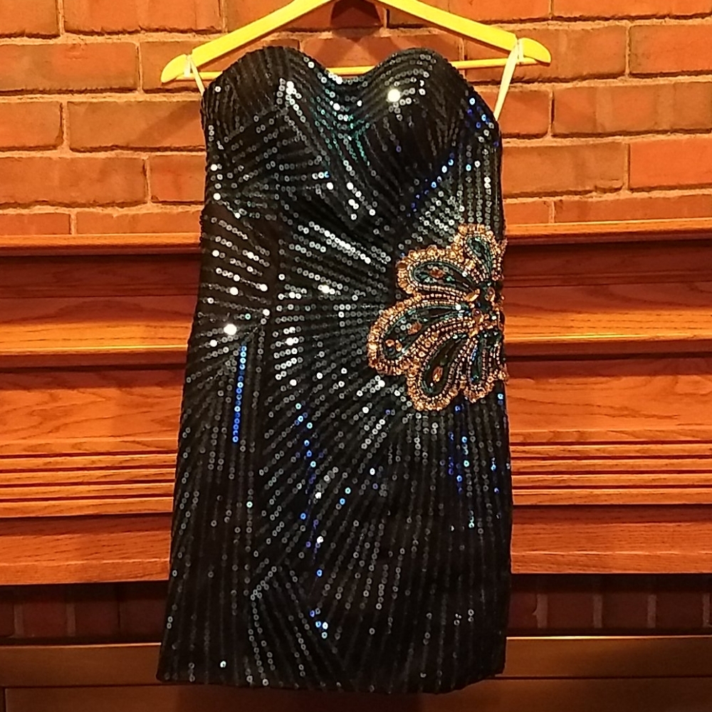 EUC sz 00 strapless dress